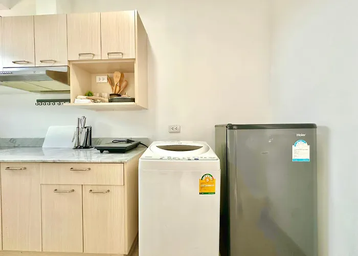 Cosy 2 Bedrooms Near Ekkamai Apartment *
